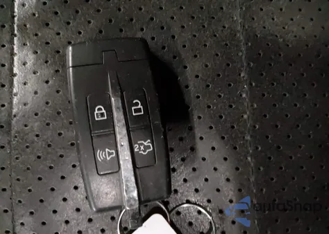 2011 Ford Taurus Sho z USA, uszkodzony, nr VIN 1FAHP2KT2BG118522